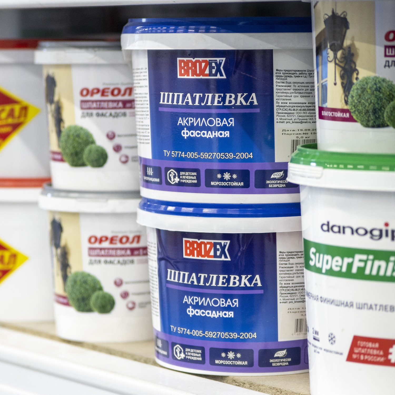 Шпатлевка фасадная акриловая 3 кг BROZEX