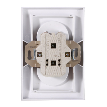 Розетка Бриллиант СП 2-мест. серебро бз 16А IP20 UNIVersal 7949766 *10100