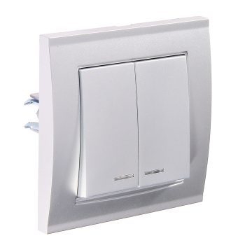 Выключатель Бриллиант СП 2кл. серебро с подстветкой 10А IP20 UNIVersal 7949667