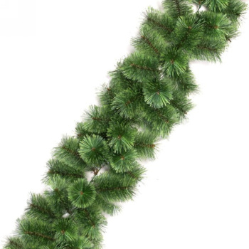 Гирлянда хвойная «Пышная красавица» 2.7 м Серпантин, 100 веток
